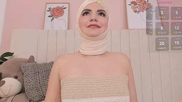 Snapshot of dalilasaadi_ chatting on 03-06-25, 03:24 dalilasaadi online show from 03-06-25, 03:24