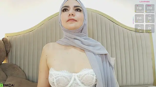 Snapshot of dalilasaadi_ chatting on 09-18-25, 04:20 dalilasaadi online show from 09-18-25, 04:20