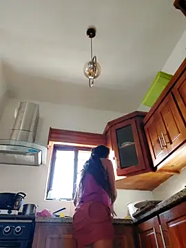 Luna-Natural online show from 02-06-26, 12:19