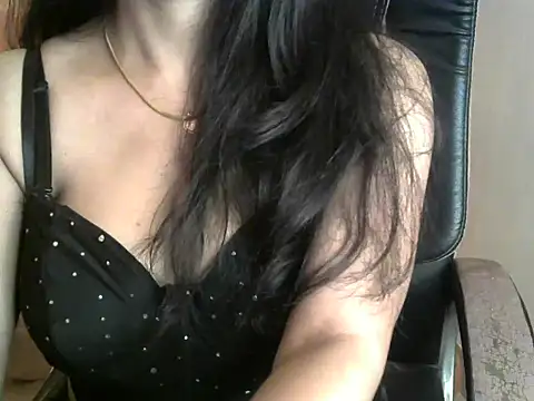 Snapshot of Adventurous_Angel chatting on 12-08-24, 07:32 Adventurous Angel online show from 12-08-24, 07:32