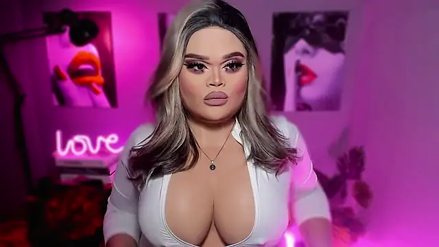 KarolinaThompson online show from 12-16-25, 06:51