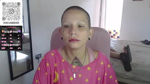 moon cat85 online show from 03-05-25, 02:45