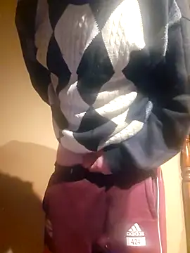 Snapshot of 69thong@xh chatting on 11-26-25, 01:06 69thongxh online show from 11-26-25, 01:06