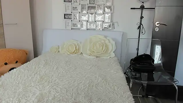 sweetemy4u online show from 02-14-25, 09:13