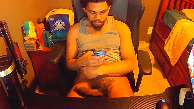 Snapshot of Neovergil0 chatting on 01-28-25, 03:25 Neovergil0 online show from 01-28-25, 03:25