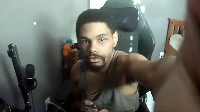 Snapshot of Neovergil0 chatting on 10-14-25, 08:42 Neovergil0 online show from 10-14-25, 08:42