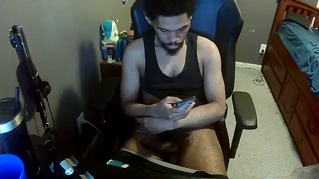 Snapshot of Neovergil0 chatting on 12-01-25, 06:18 Neovergil0 online show from 12-01-25, 06:18