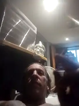 trucker1979 online show from 12-17-25, 05:19