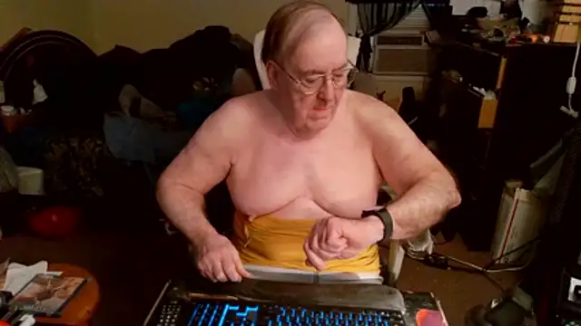 Toastir online show from 03-17-26, 04:21