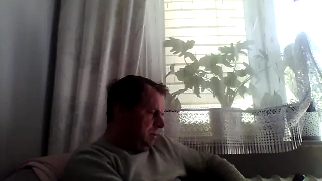 grzes19763 online show from 04-28-26, 09:25