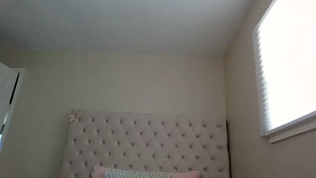 beautylovess online show from 12-15-25, 06:12