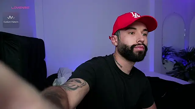 Snapshot of the_lucky_men__ chatting on 01-15-25, 01:34 the lucky men online show from 01-15-25, 01:34