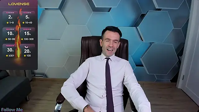 SteveTiger online show from 11-17-25, 11:49