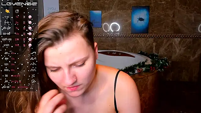 Snapshot of MelindaTin chatting on 01-04-25, 07:34 MelindaTin online show from 01-04-25, 07:34