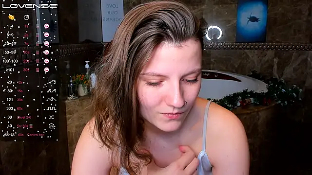 Snapshot of MelindaTin chatting on 01-23-25, 04:41 MelindaTin online show from 01-23-25, 04:41