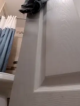 Snapshot of bobby69cock chatting on 10-16-25, 11:06 bobby69cock online show from 10-16-25, 11:06