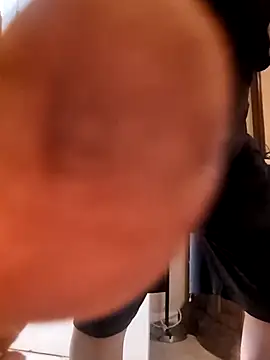 Snapshot of bobby69cock chatting on 11-03-25, 07:37 bobby69cock online show from 11-03-25, 07:37