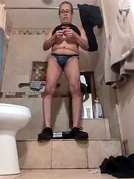 Snapshot of bobby69cock chatting on 11-17-25, 01:50 bobby69cock online show from 11-17-25, 01:50