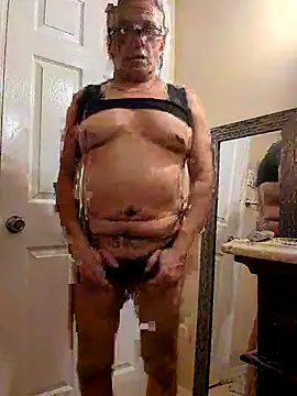 Snapshot of bobby69cock chatting on 12-04-25, 05:39 bobby69cock online show from 12-04-25, 05:39
