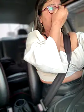 Ixchel Anaid online show from 09-16-25, 01:45