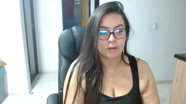 Ixchel Anaid online show from 04-27-26, 04:43