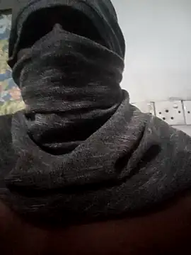 Snapshot of Nirmaana76 chatting on 01-11-26, 12:15 Nirmaana76 online show from 01-11-26, 12:15