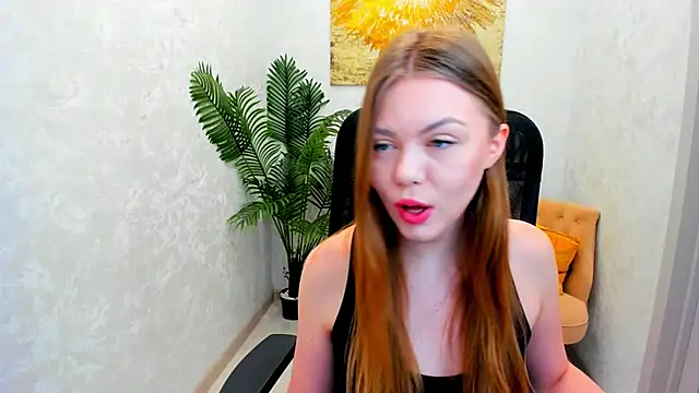 Strawberrye online show from 03-22-25, 11:42