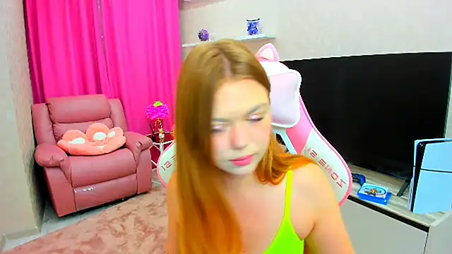 Strawberrye online show from 09-12-25, 03:28