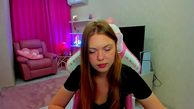 Strawberrye online show from 11-12-25, 03:29