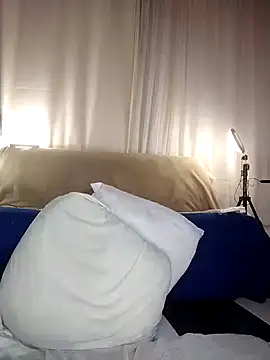 estrella tasty online show from 03-12-25, 01:25