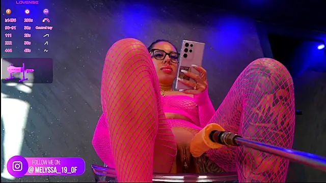 im-your-lovee online show from 10-11-25, 06:12