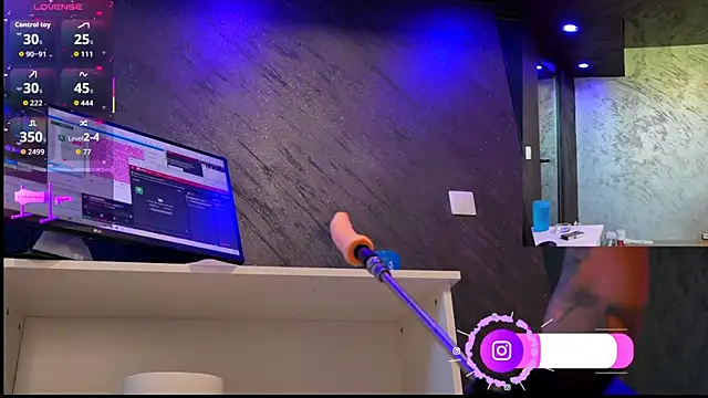 im-your-lovee online show from 04-26-26, 06:00