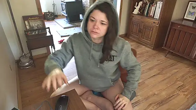 MarcyJones online show from 04-11-26, 02:21