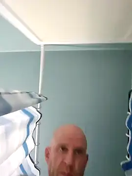 Snapshot of Anix888 chatting on 01-06-25, 08:35 Anix888 online show from 01-06-25, 08:35