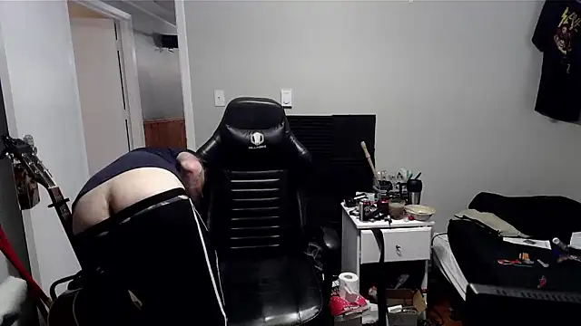 Snapshot of Anix888 chatting on 02-15-25, 01:38 Anix888 online show from 02-15-25, 01:38