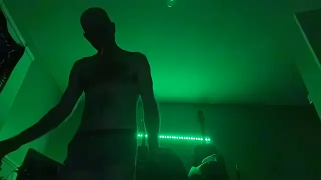 Snapshot of Anix888 chatting on 10-21-25, 08:04 Anix888 online show from 10-21-25, 08:04