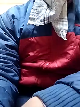 Snapshot of indianSmartboy chatting on 12-21-24, 02:47 indianSmartboy online show from 12-21-24, 02:47