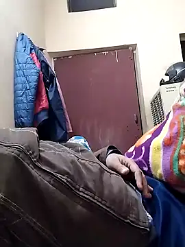 Snapshot of indianSmartboy chatting on 12-23-24, 12:14 indianSmartboy online show from 12-23-24, 12:14