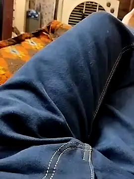 Snapshot of indianSmartboy chatting on 02-20-25, 03:41 indianSmartboy online show from 02-20-25, 03:41