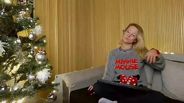 little-leni online show from 12-06-24, 09:24