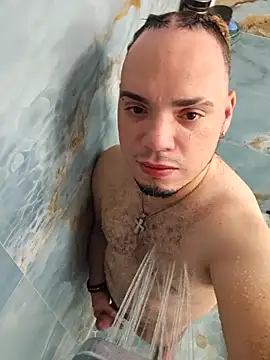 latinoflpr online show from 10-22-25, 12:22