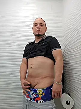 latinoflpr online show from 03-13-26, 08:04