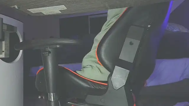 Dick and muscles online show from 03-13-25, 06:16