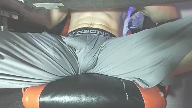 Dick and muscles online show from 10-13-25, 01:05