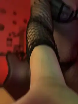 Snapshot of ValeryPbb chatting on 12-04-25, 01:15 ValeryPbb online show from 12-04-25, 01:15