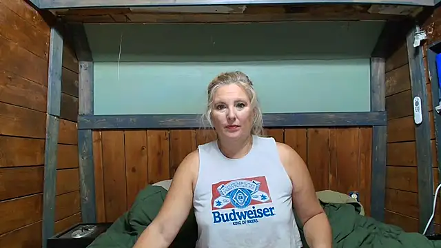 Snapshot of lisaxlovexxx chatting on 10-09-25, 05:33 lisaxlovexxx online show from 10-09-25, 05:33