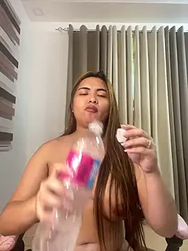 Snapshot of Bombshell_Ashy chatting on 02-09-25, 06:01 Bombshell Ashy online show from 02-09-25, 06:01