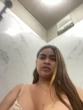 Snapshot of Bombshell_Ashy chatting on 02-27-25, 04:52 Bombshell Ashy online show from 02-27-25, 04:52