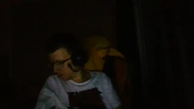 Snapshot of David250692 chatting on 03-22-26, 01:14 David250692 online show from 03-22-26, 01:14