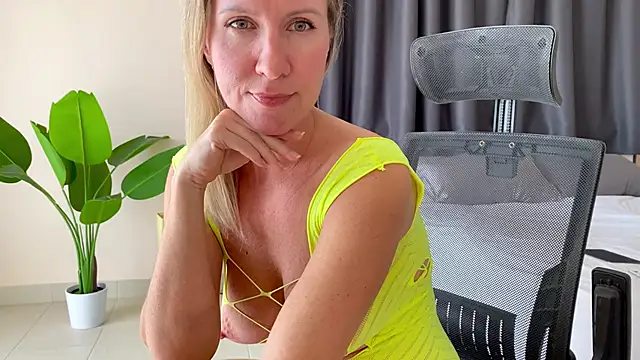 KatnessHot online show from 11-29-25, 06:27